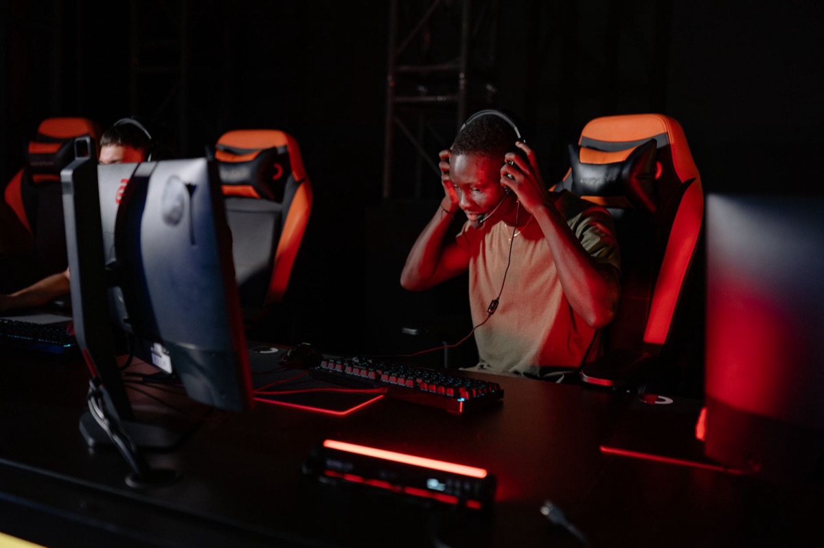 Manette de jeu et casque gaming haute performance