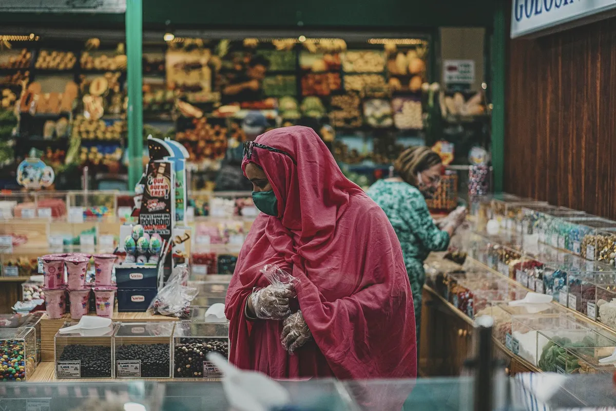 女性、口罩、市集、頭巾、人群、商店、超商、購物、農場市集、購買、顧客、市集、市集、市集、市集、頭巾、頭巾、頭巾、頭巾