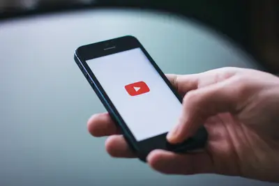 Come costruire una fanbase su youtube con consigli per creator