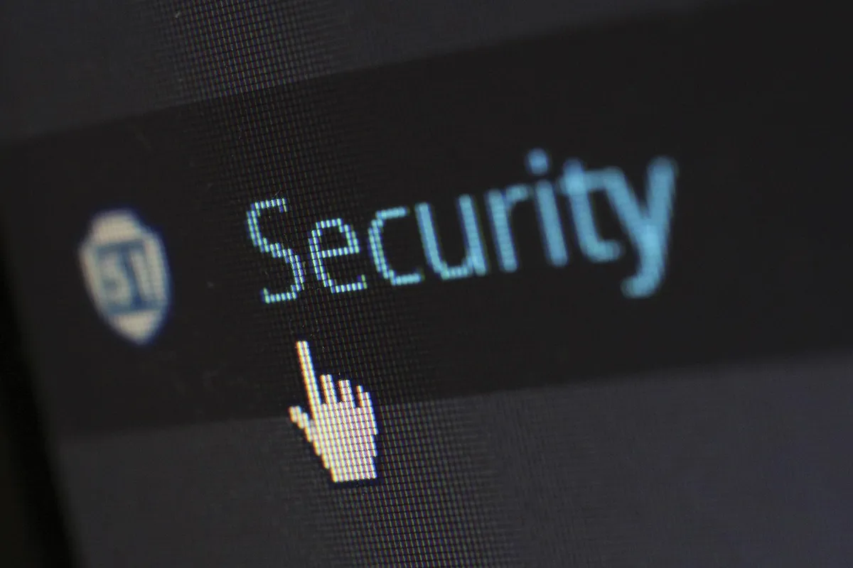 安全、保護、防病毒、軟體、CMS、WordPress、內容管理系統、編輯人員、內容、備份、黑客、網際網路、部落格、上傳、發布